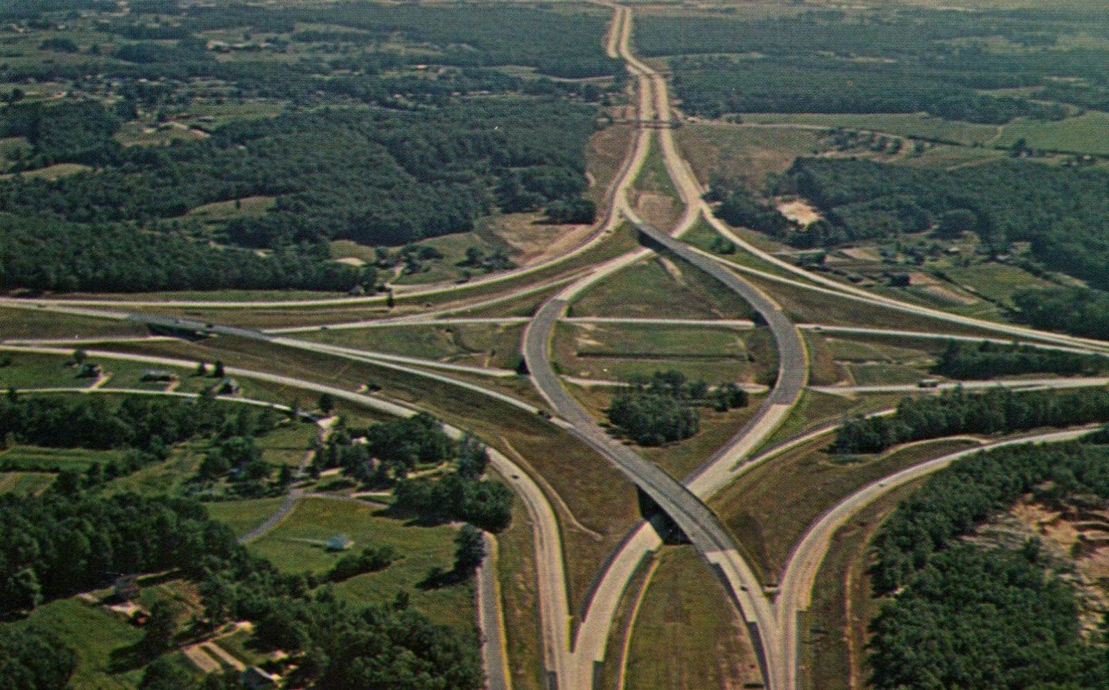JFK I95 INTERCHANGE arial postcard CLOVERLEAF highway divided back T297 highway