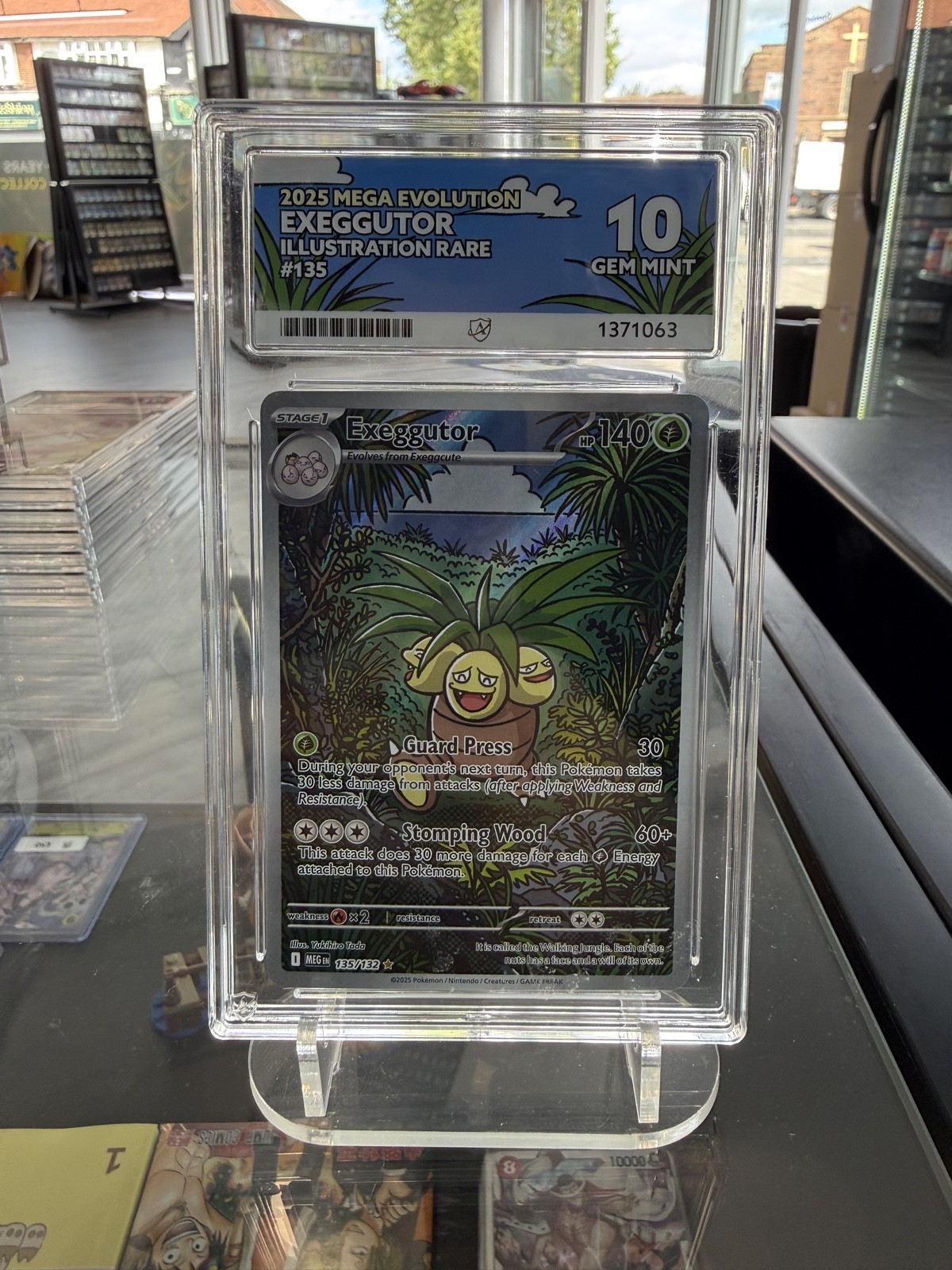 Exeggutor 135/132 Me01: Mega Evolution Holo ACE 10