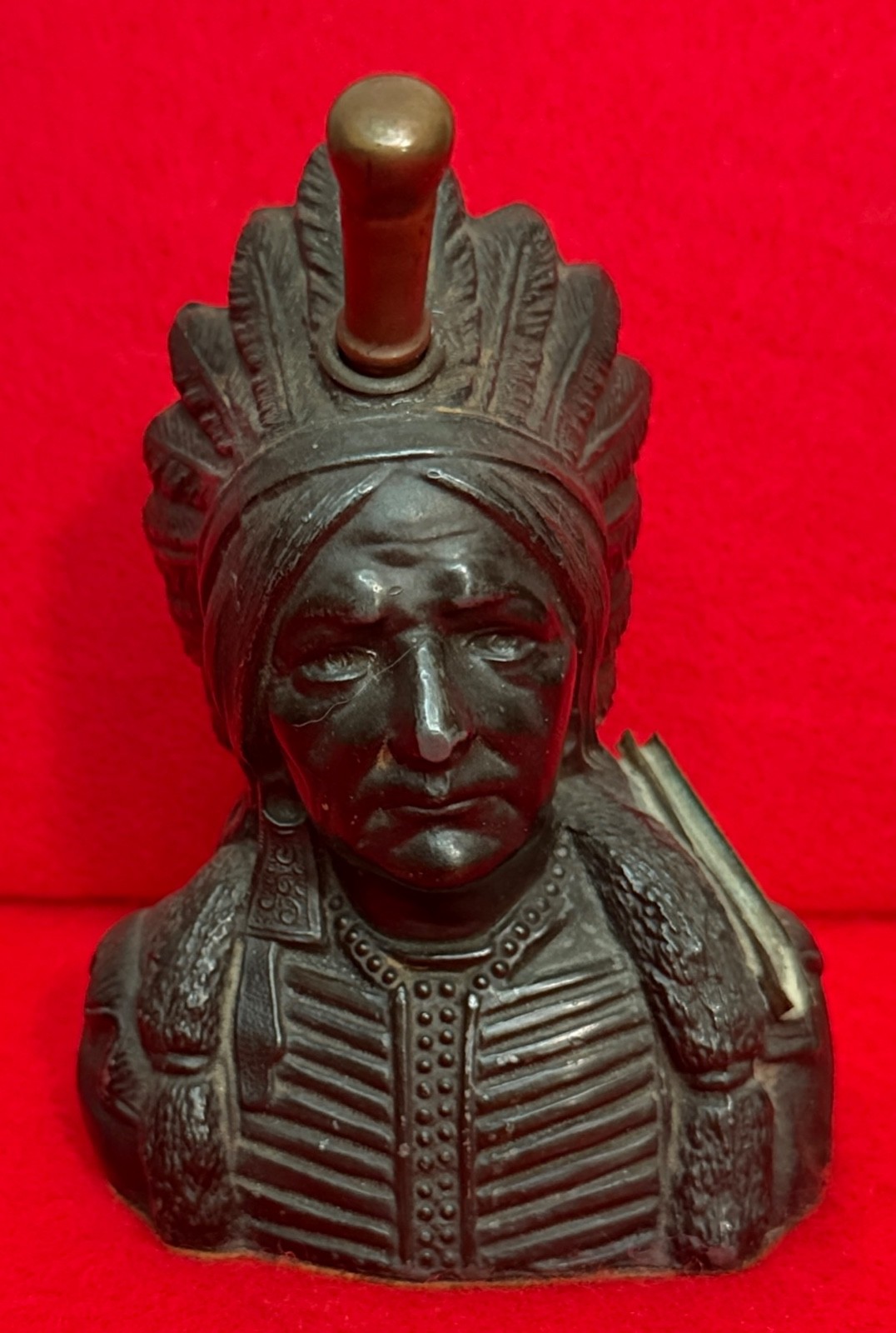 Vintage Bronze Indian Head Headdress Chief Tabletop Striker Lighter w/Striker