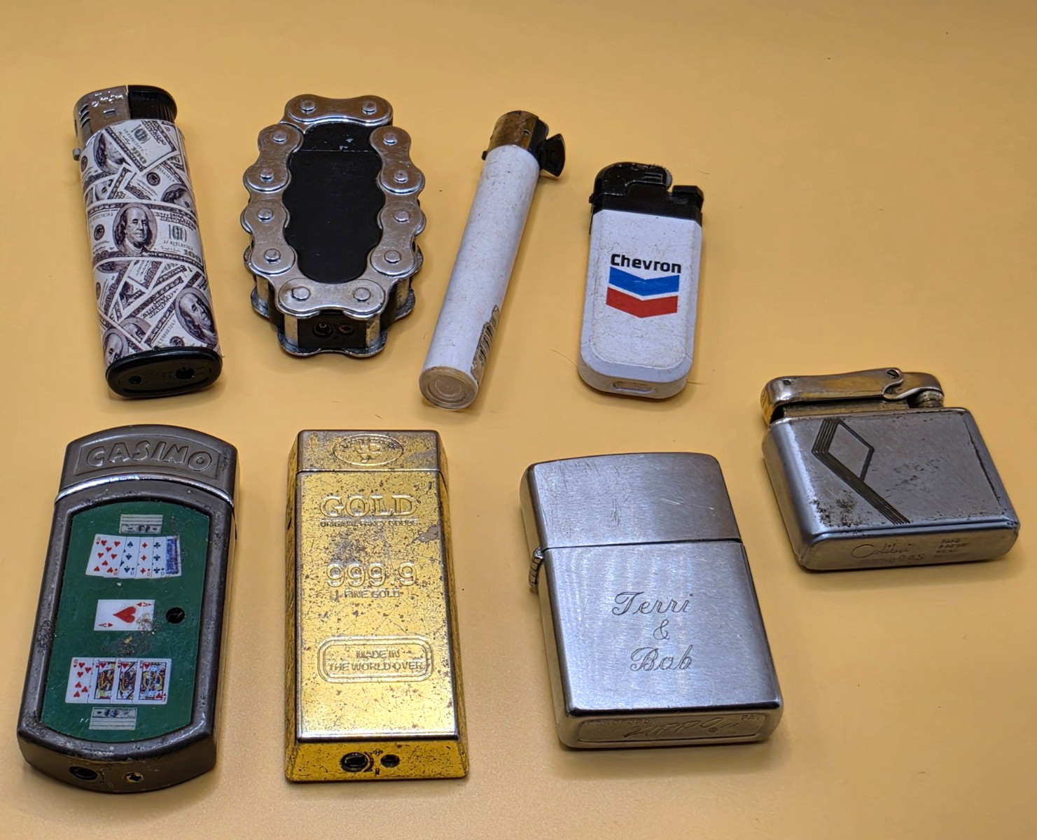 Vintage 90\'s Mixed Lot Collectible Lighters incl. 