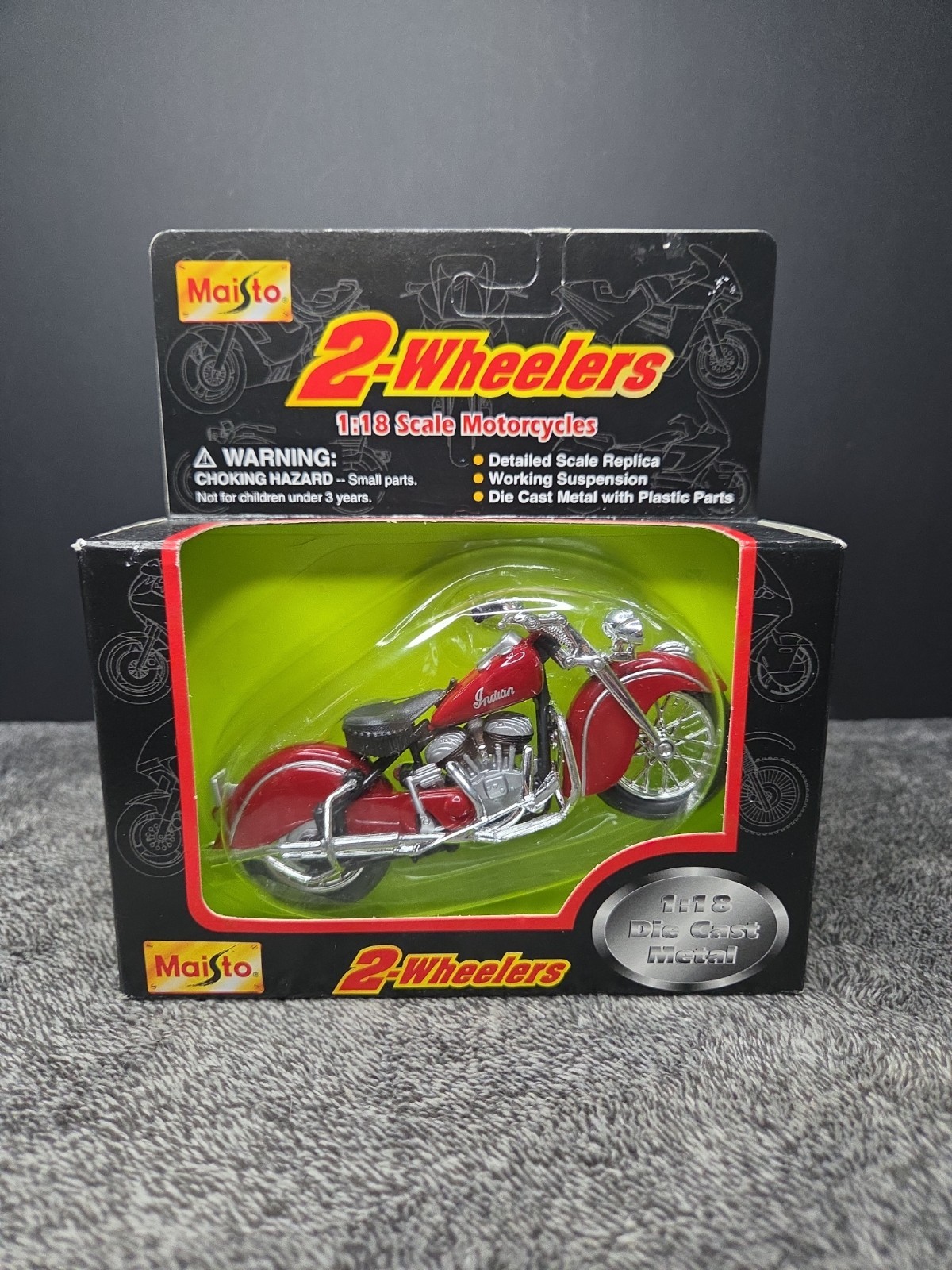 1942 MAISTO Red Indian Chief 2-Wheelers 1:18 Motorcycle Diecast New in Box