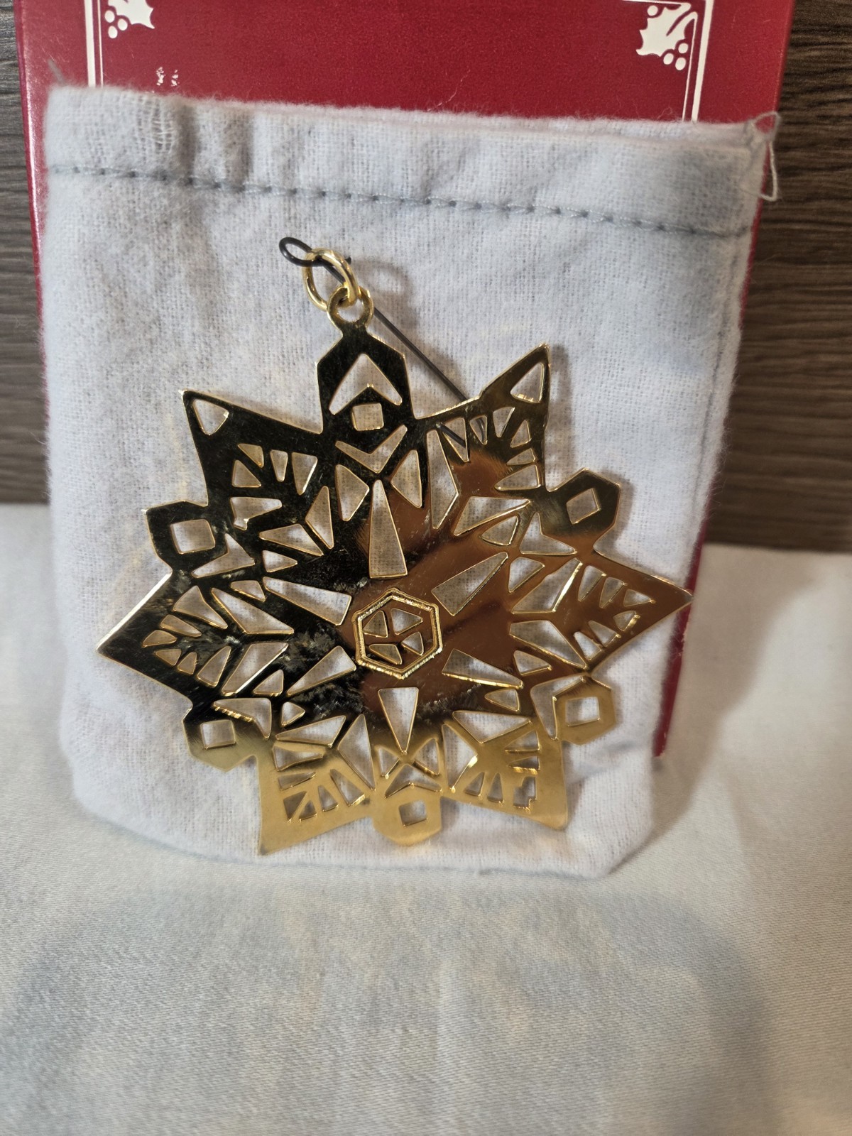 1980 Vintage MMA Metropolitan Museum Snowflake Tree Decoration