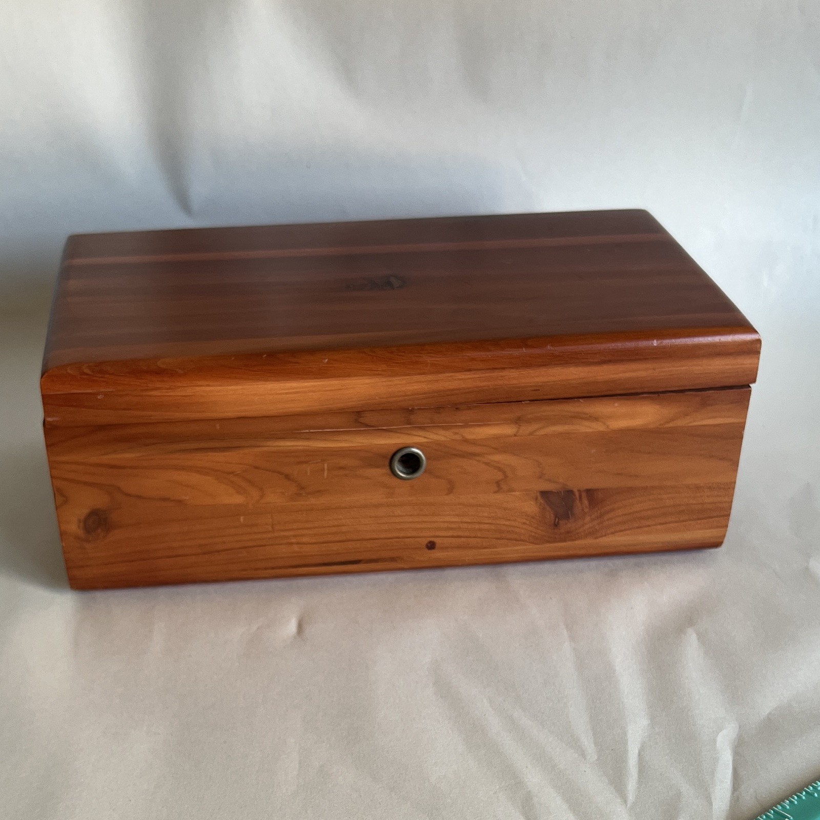 Lane Brown Wood Grain Rectangular Jewelry Keepsake Box Chest With Lid
