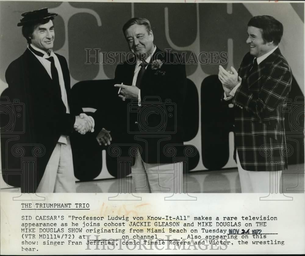 1972 Press Photo Sid Caesar, Jackie Gleason and host Mike Douglas - lrx66544