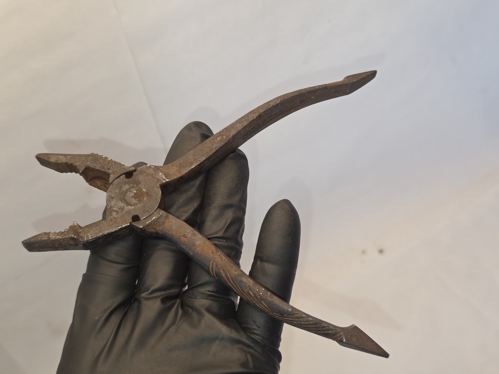 Antique Kraeuter 1821-6½ Pliers Beauty Handle 1920s USA Vintage Hand Tool