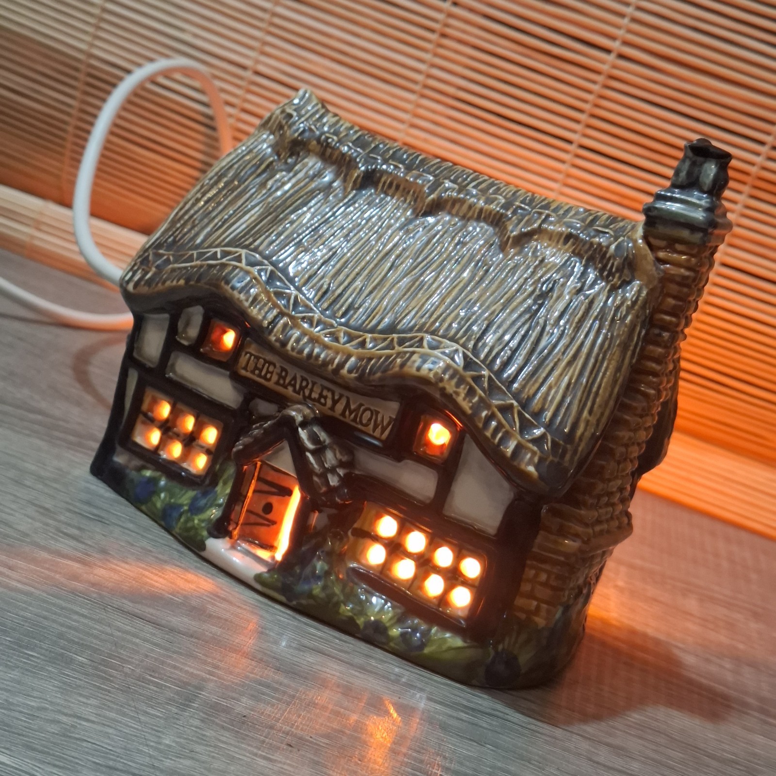 Vintage Derek Fowler Pottery Night Light Lamp The Barley Mow Public House  H14cm