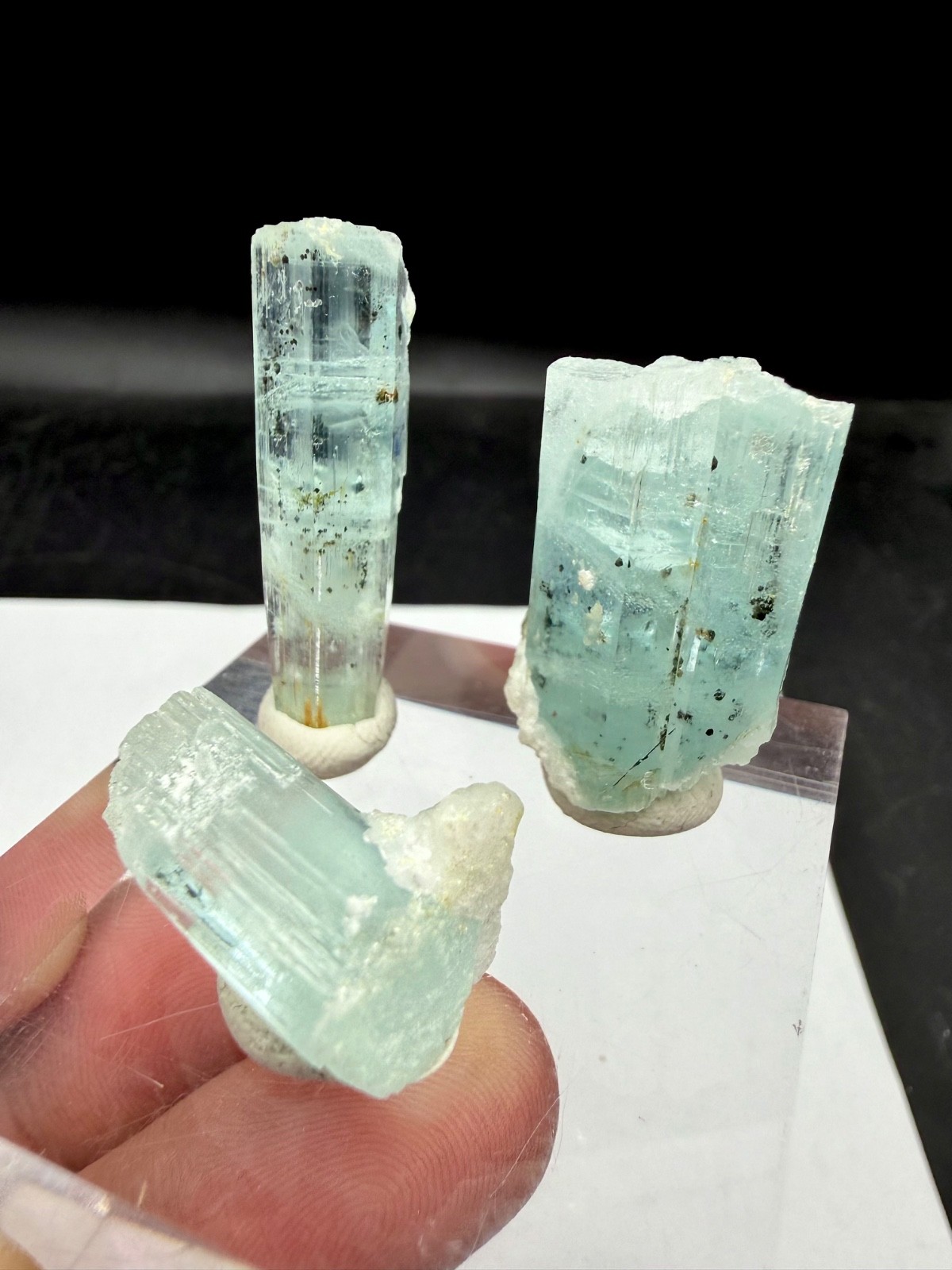3 Pieces Sky Blue  Aquamarine Transparent and Terminated Crystal, 105 CTS