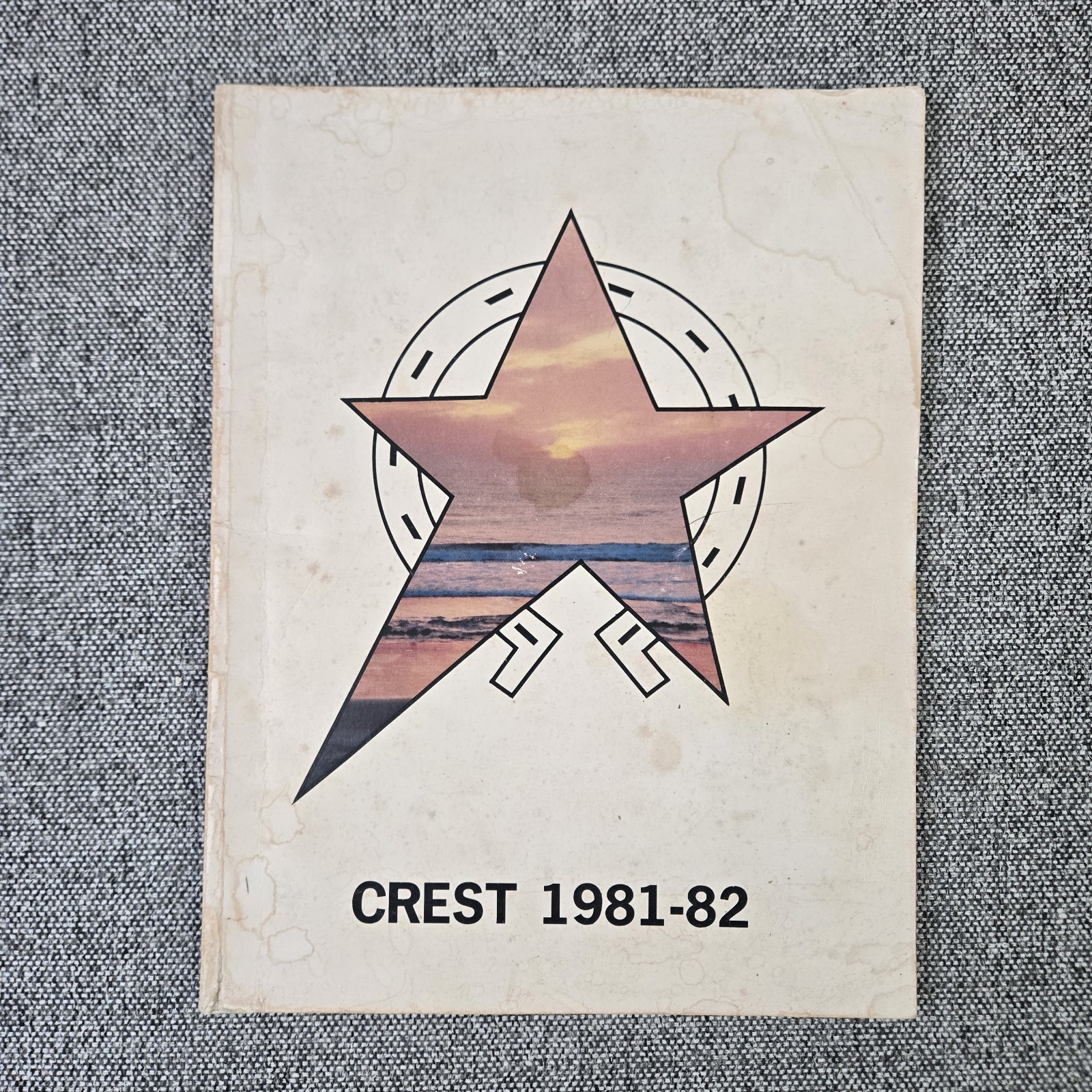 1982 Bonita Vista Junior High School Yearbook Crest, Chula Vista California VTG