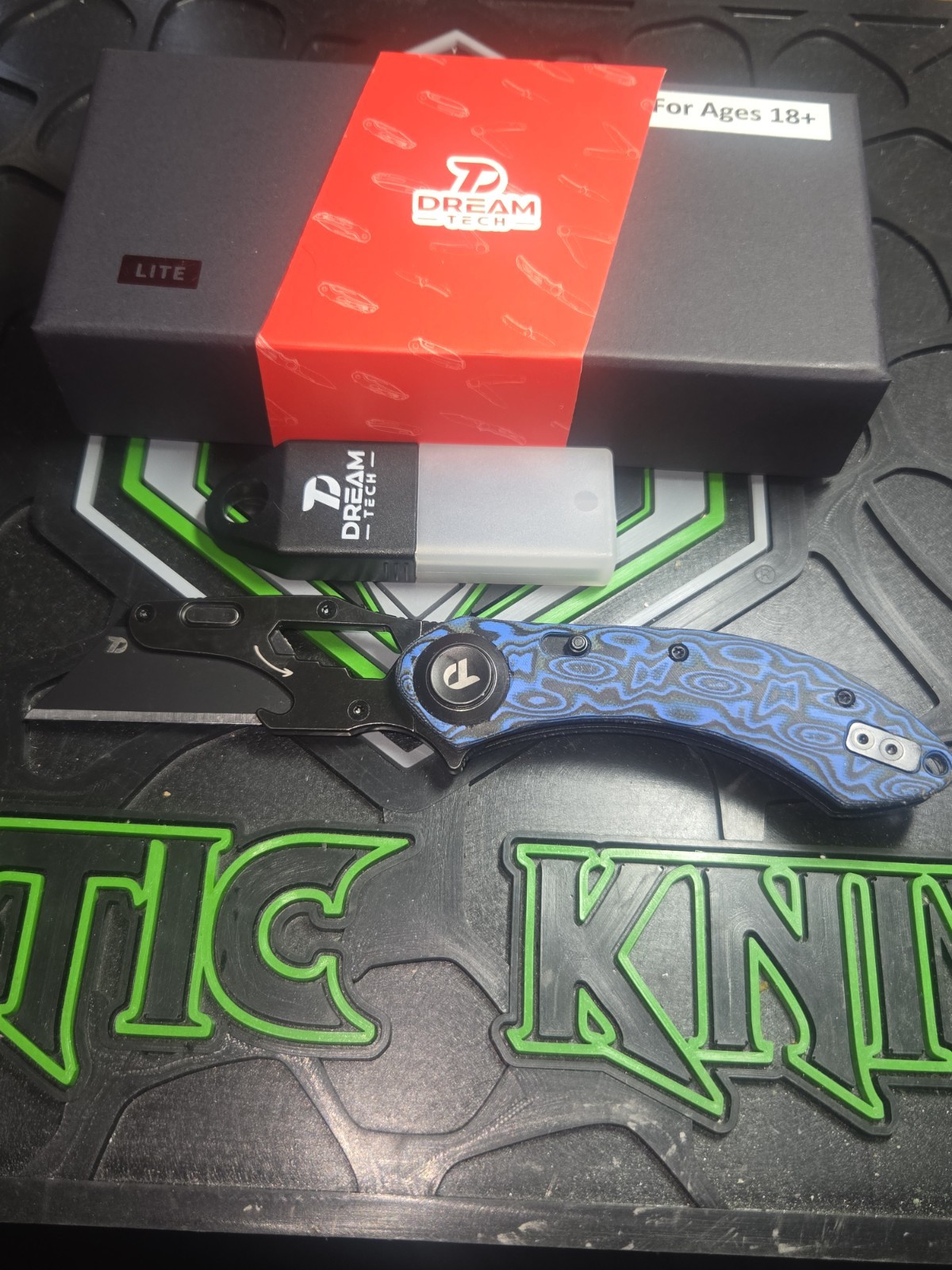 Dream Tech D4518MBL Lite Pocketknife Blue/Black G10 SS Plain Liner Clip Manual