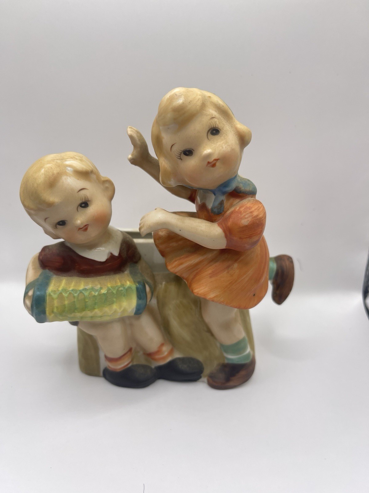 Vintage 1956 Lipper & Mann Little Boy Girl Accordion Dancing Wall Pocket Japan