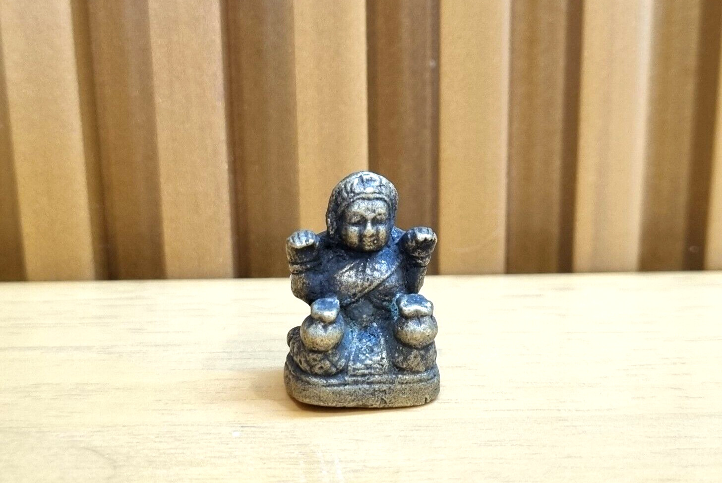 Two Hands Nang Kwak Statue Attract Money Trade Thailand Amulet Buddha Beckoning