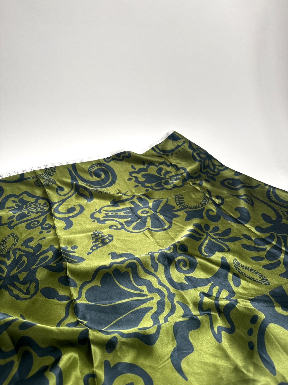 100% Italian Designer Silk Deadstock Scarf By The Meter 140 Cm