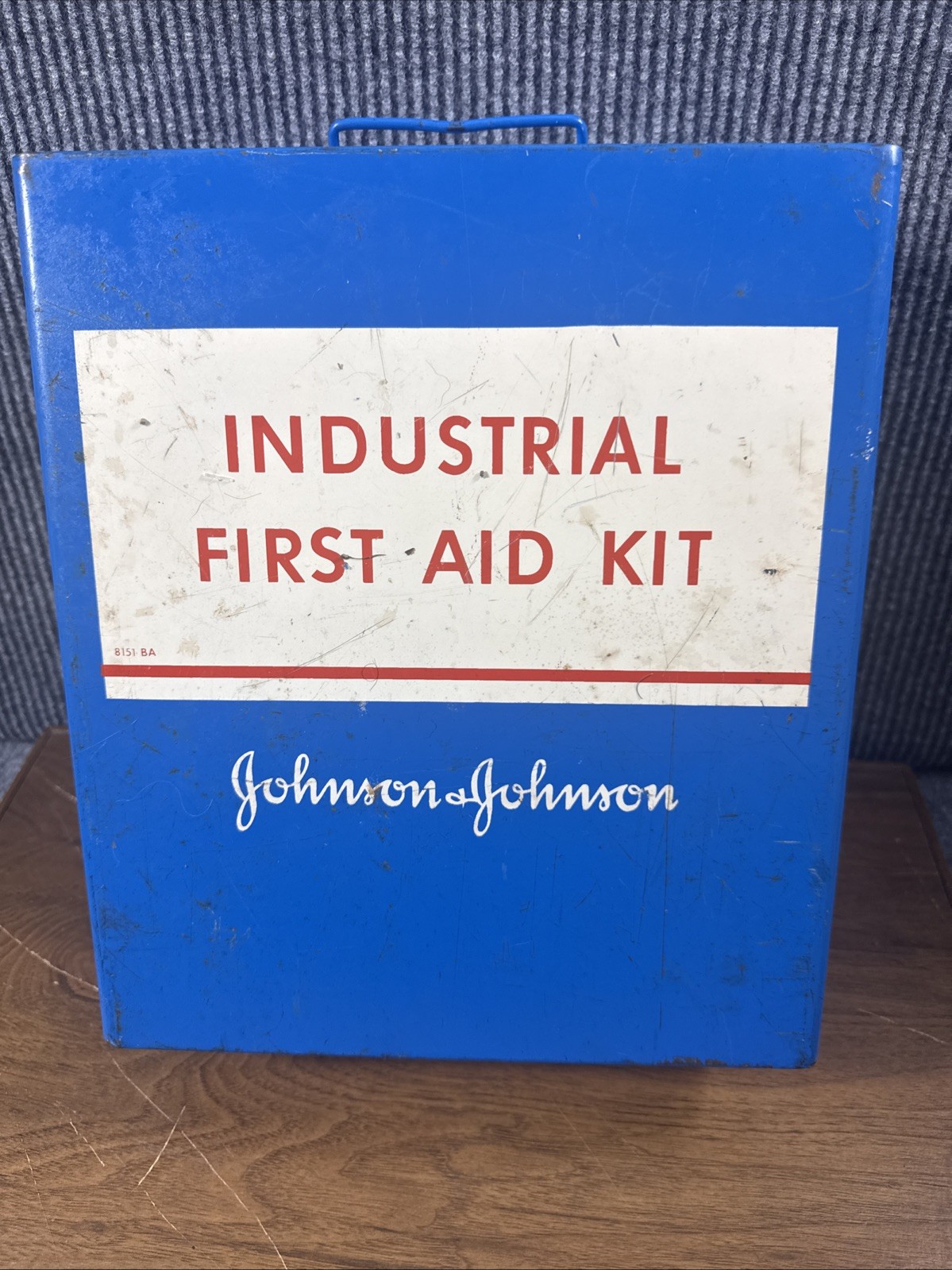Johnson & Johnson Industrial First Aid Kit #8151BA CASE ONLY