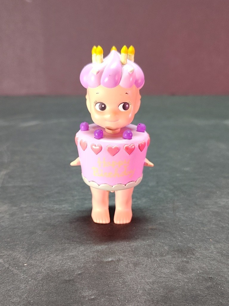 Authentic Sonny Angel - Blueberry Birthday Cake  2017
