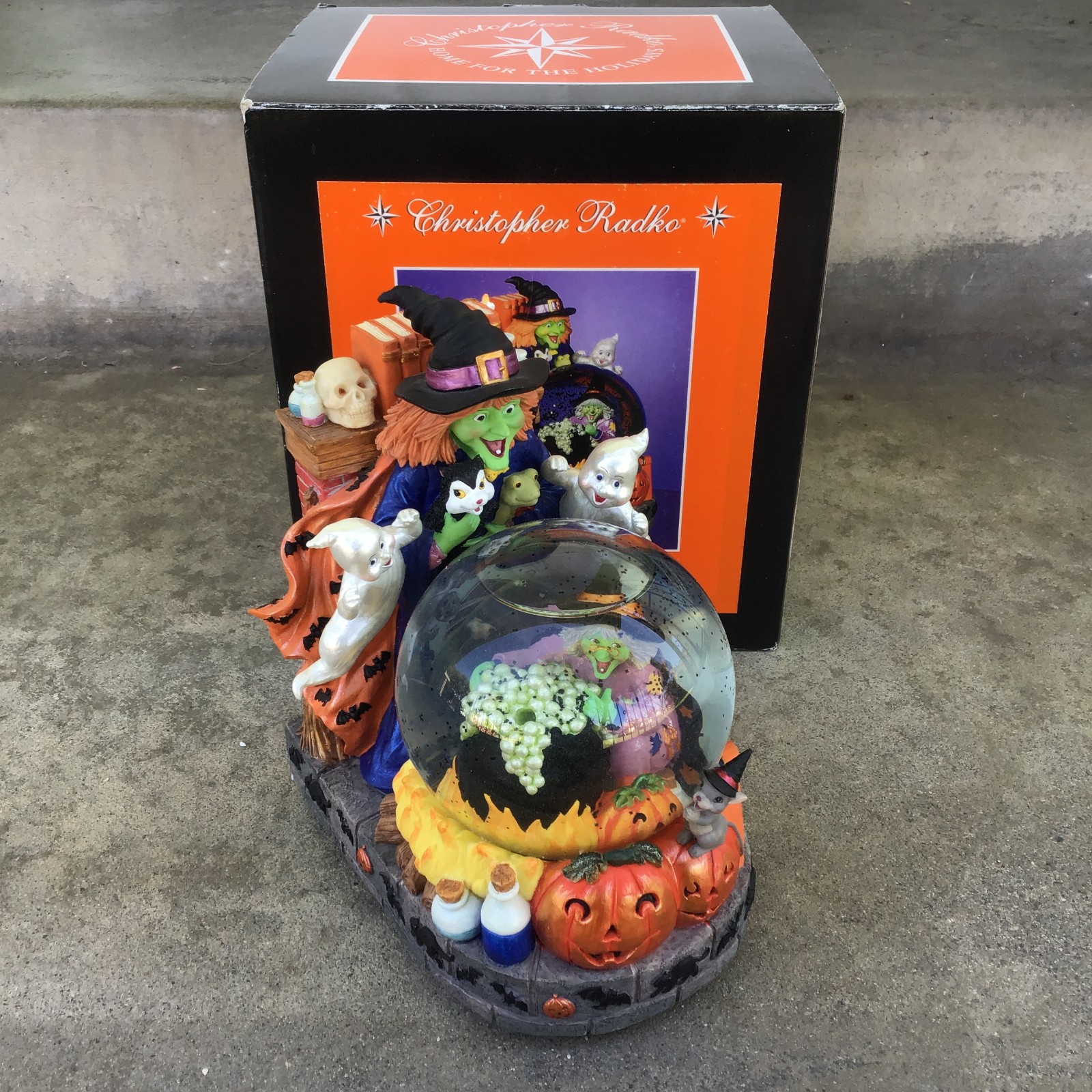 CHRISTOPHER RADKO BEWITCHING SISTERS SNOW GLOBE HALLOWEEN 2004 MUSICAL WITCH