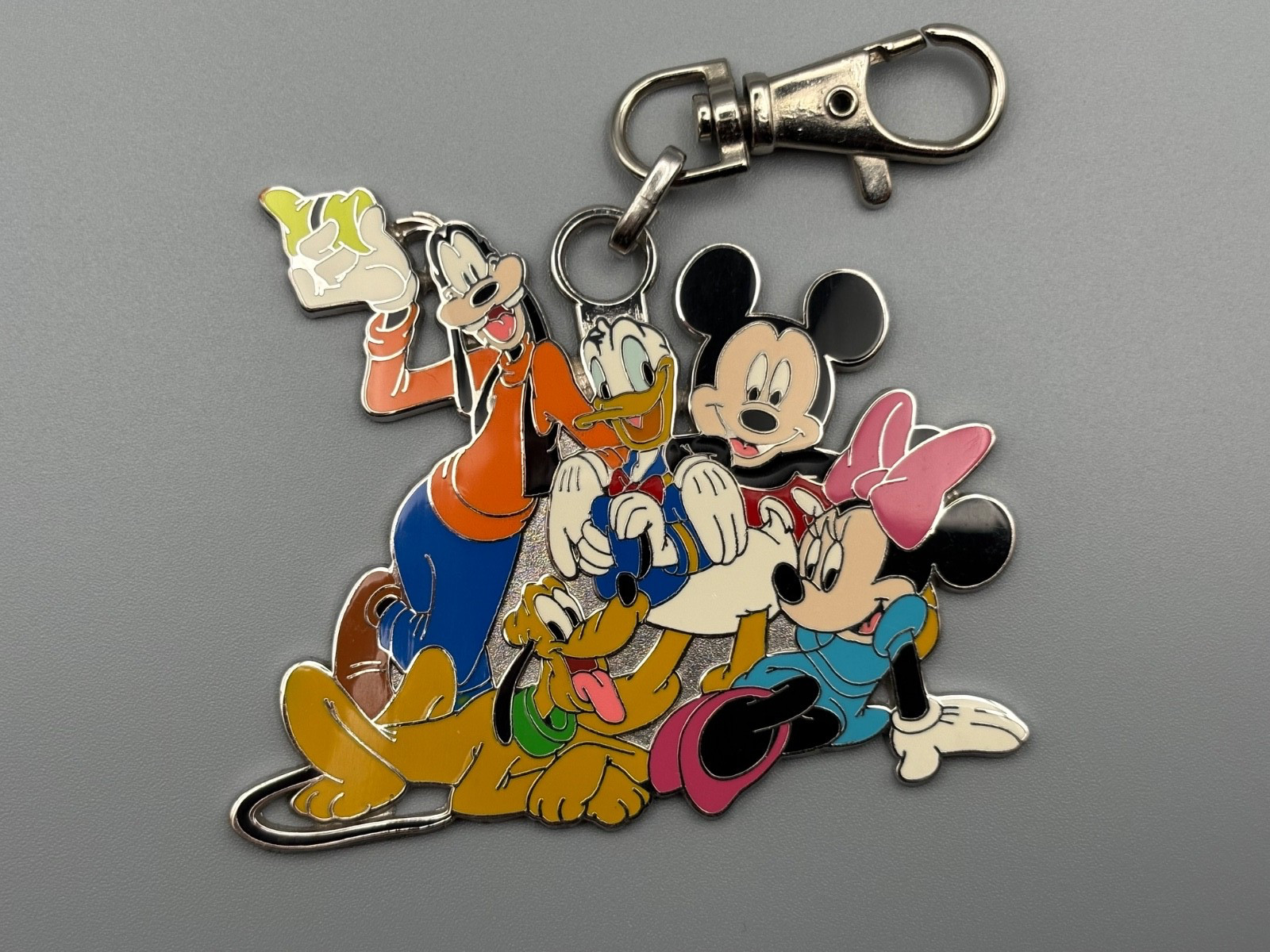 DISNEY LANYARD METAL * MICKEY * MINNIE * GOOFY * PLUTO * DONALD * FAB 5