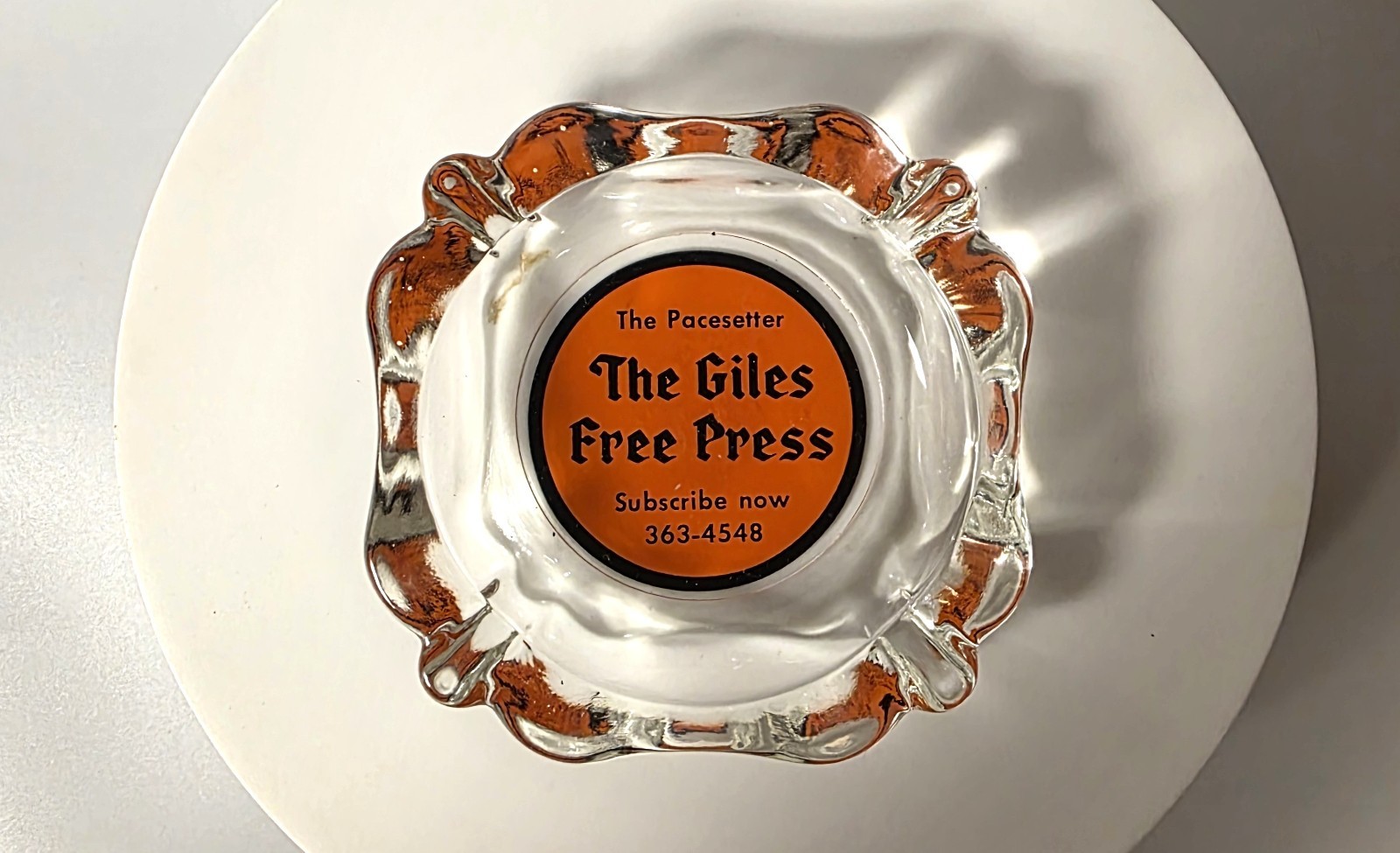 Vintage Giles Free Press Pulaski TN Glass Advertising Ashtray Pacesetter