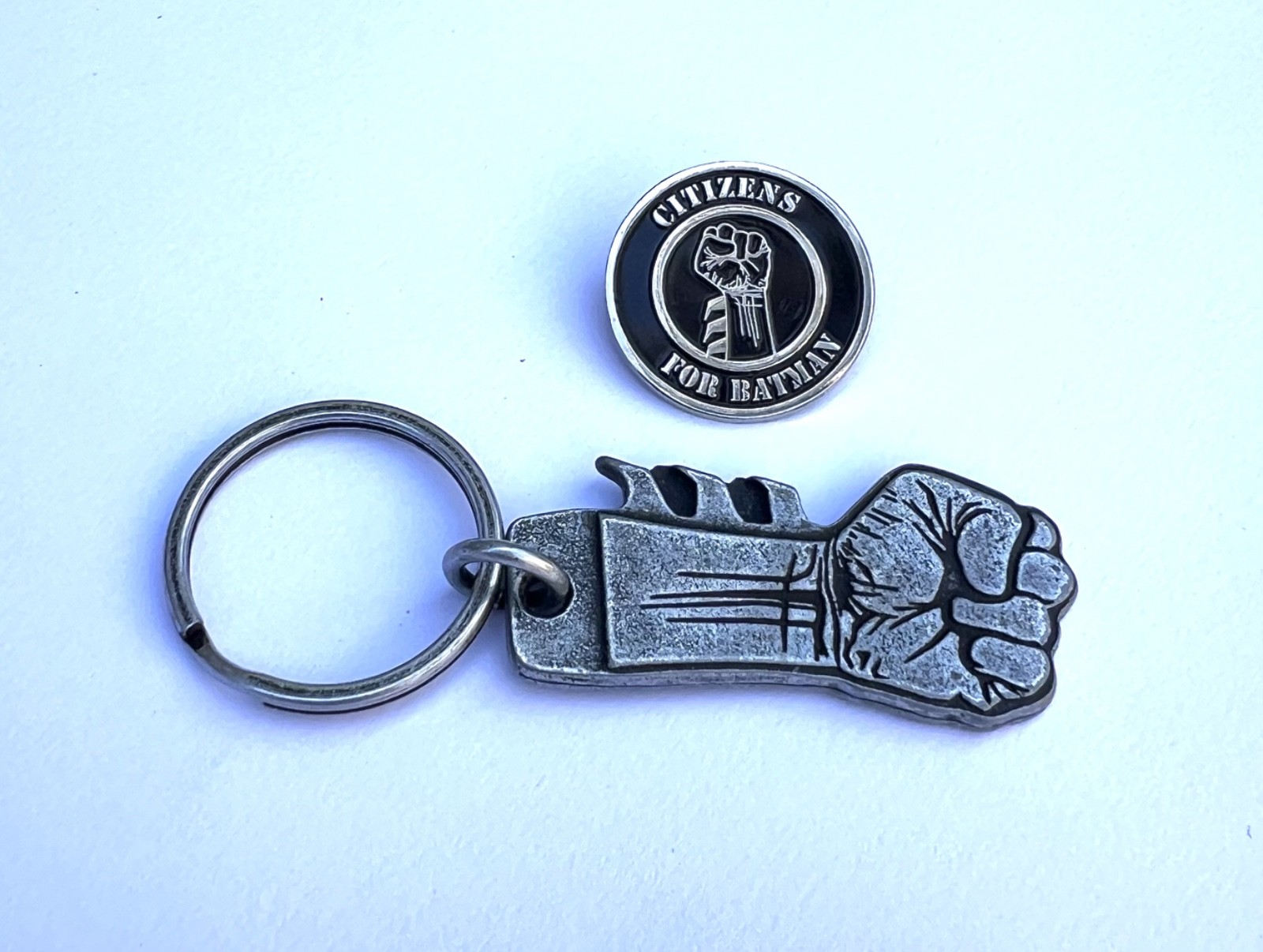 BATMAN “Citizens for Batman” Pin + Keychain Set – Rare Why So Serious? ARG Promo