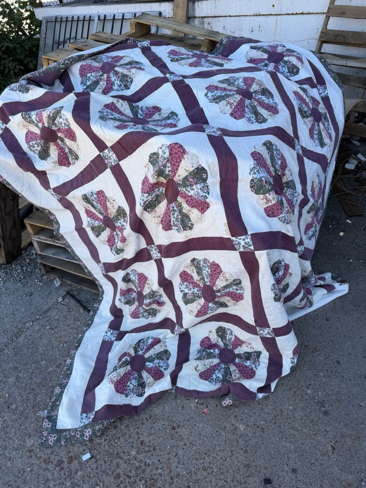 Vintage Flower Patchwork Quilt Cottage Core Americana 83X93