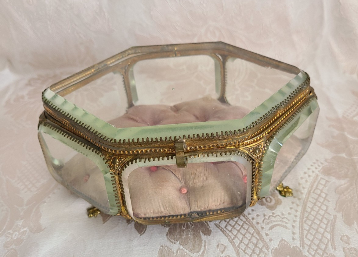 Vtg Antique Victorian French BEVELED GLASS ORMOLU Jewelry Box CASKET, 7.5