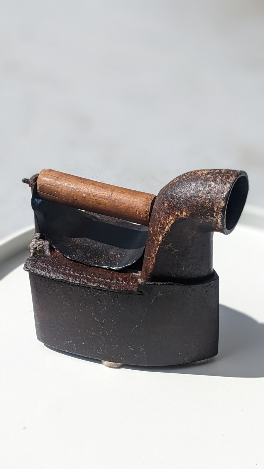 Rare Antique Colebrookdale Iron Co. Charcoal Iron (Vulcan Face)