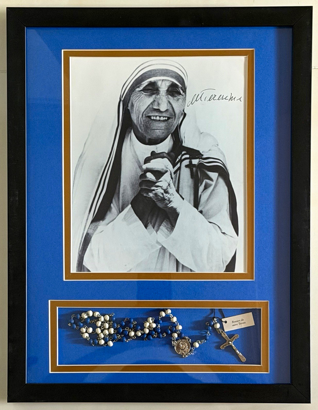 Mother Teresa Autograph Signed Photo Framed Display w/ Rosary