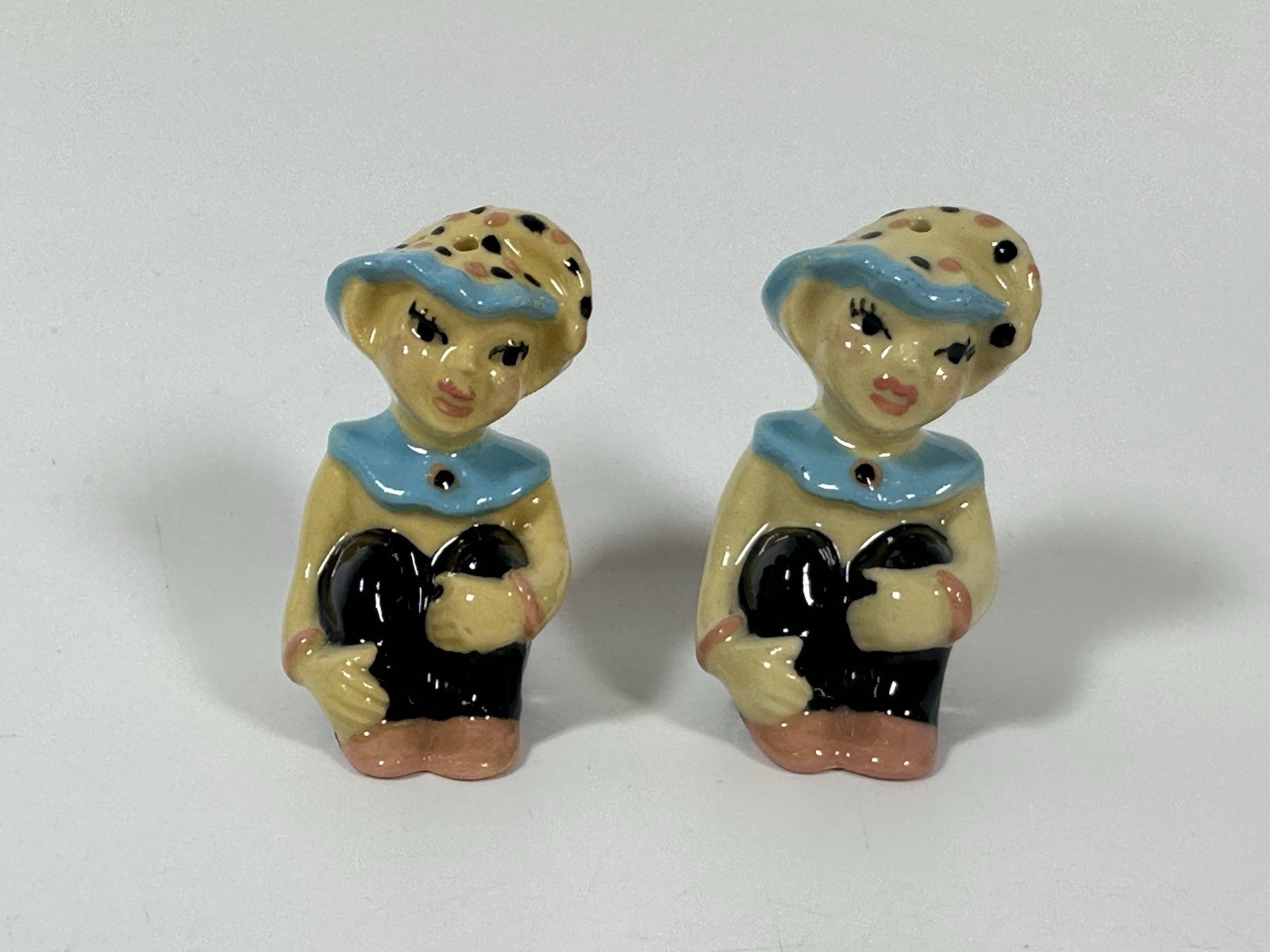 Vintage Ceramic Arts Studio Salt And Pepper Shakers Elf’s Mid Century Kitschy
