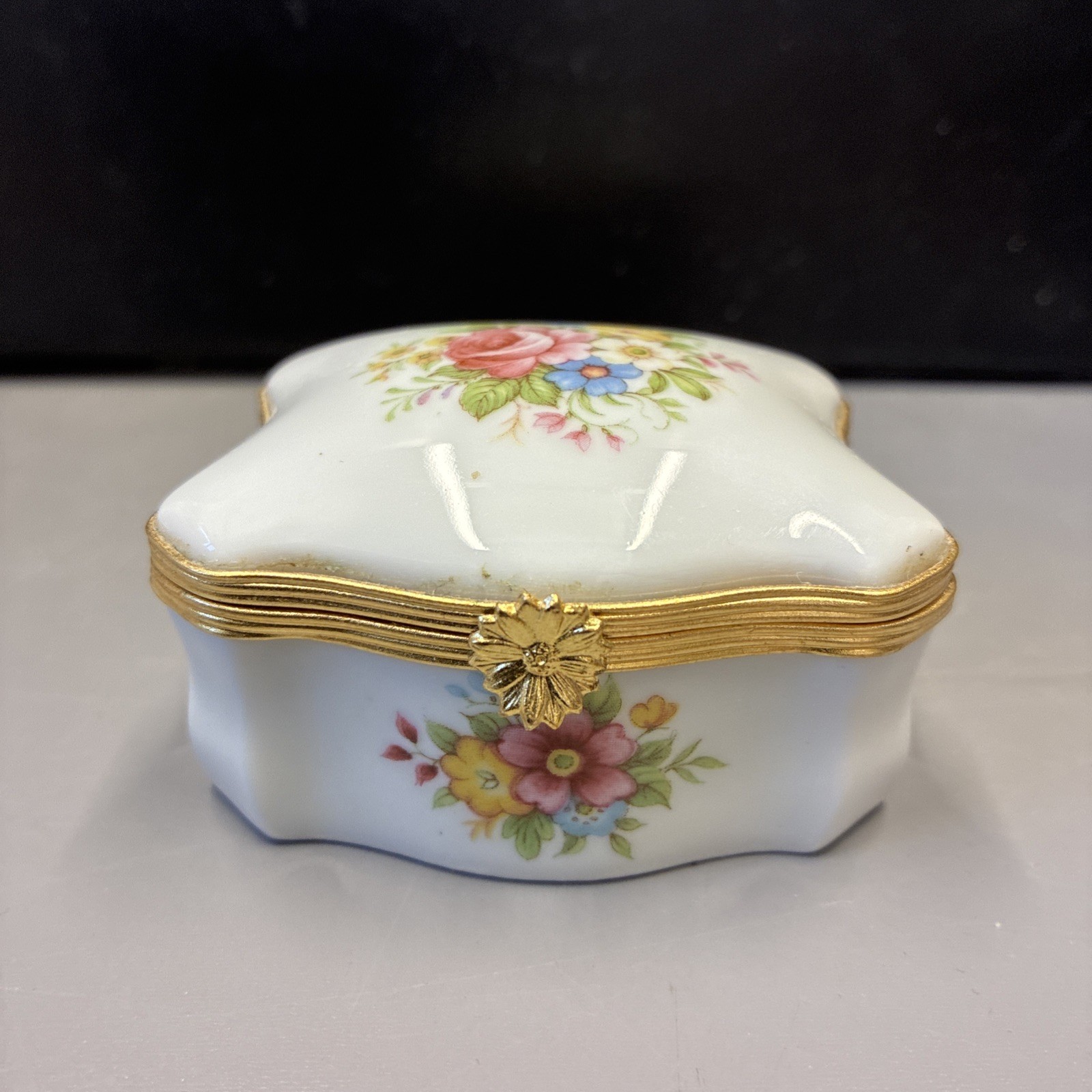 Vintage Artoria Limoges France Rose Floral Box
