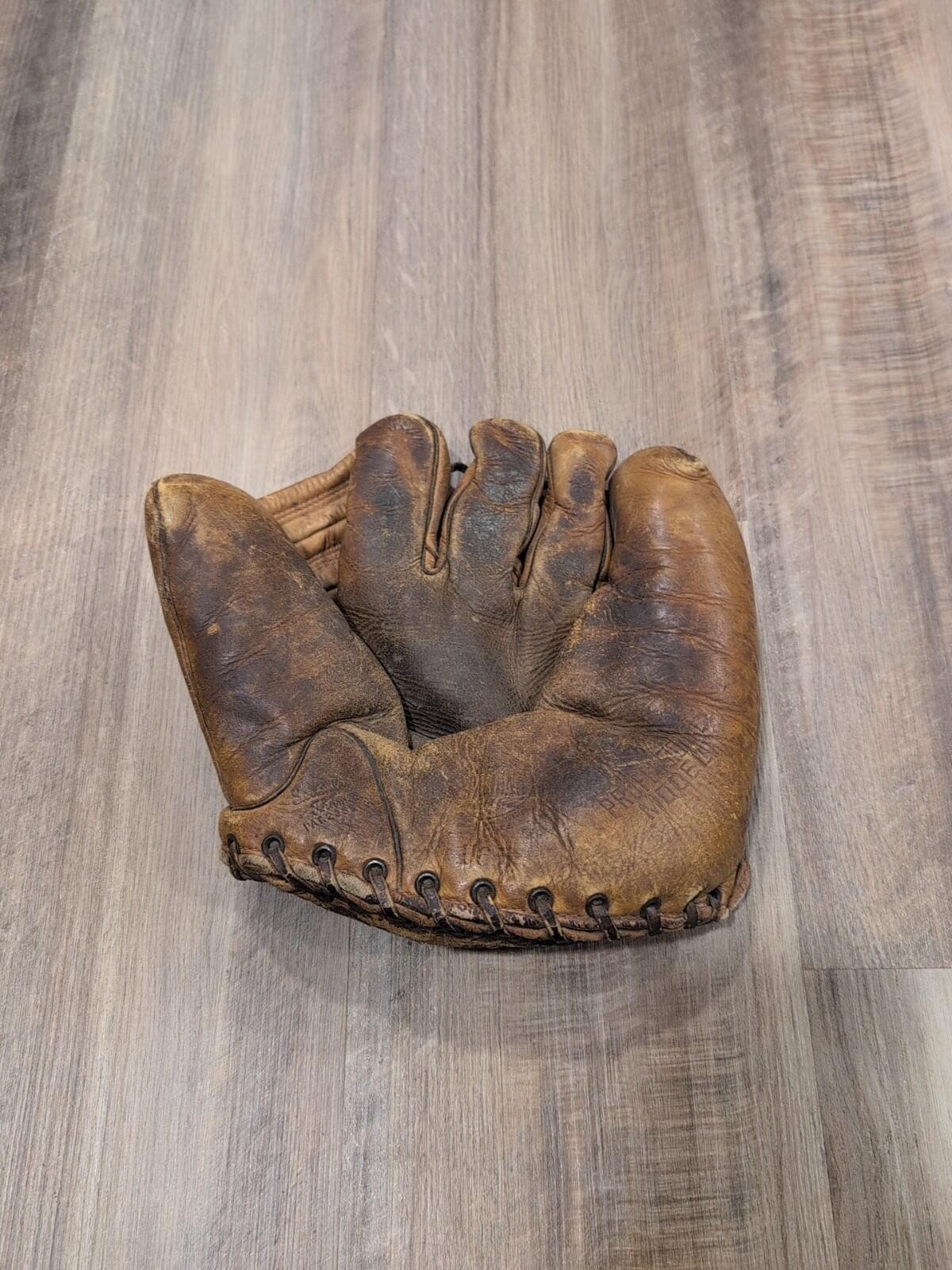 Vtg Spalding Model 165 Professional  Model Split Finger Baseball Glove 1940s
