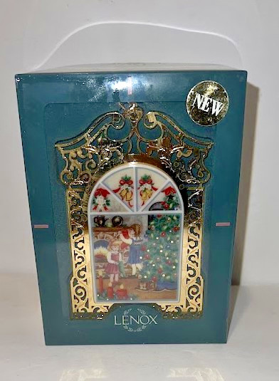 1997 LENOX PORCELAIN CHRISTMAS WINDOWS 