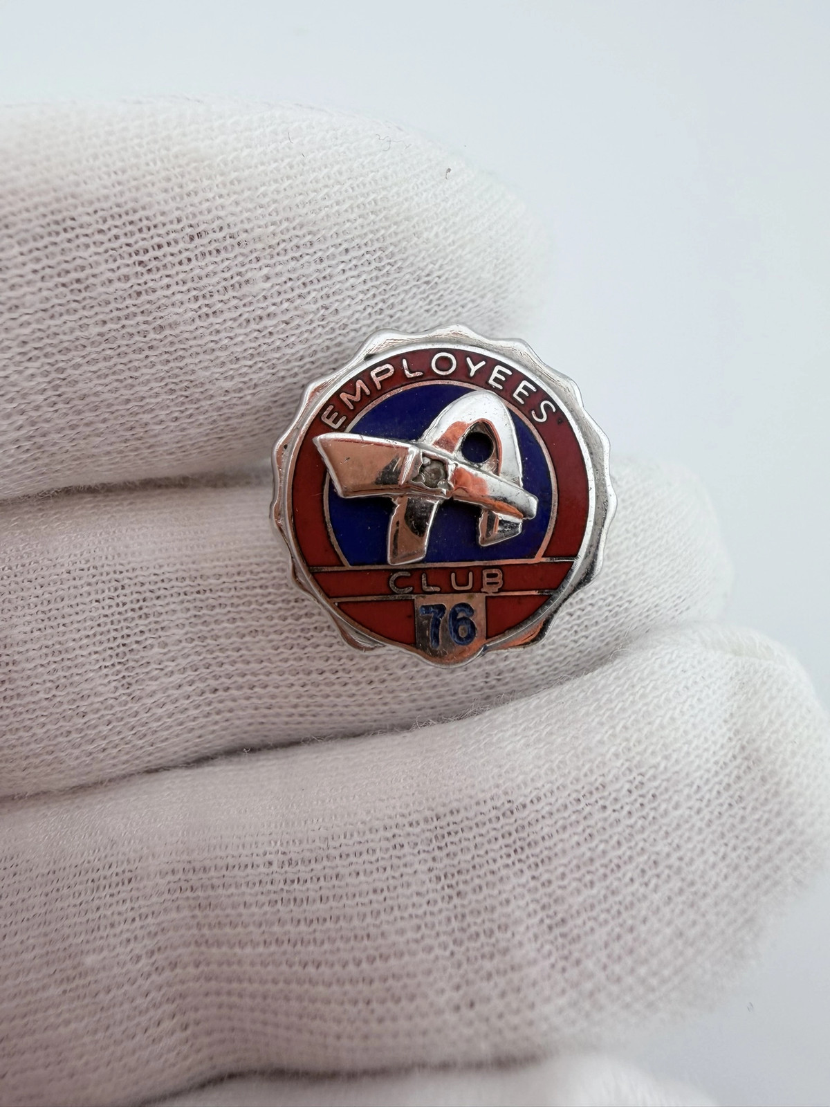 Garrett AiResearch 1976 Employees Club Screwback Pin