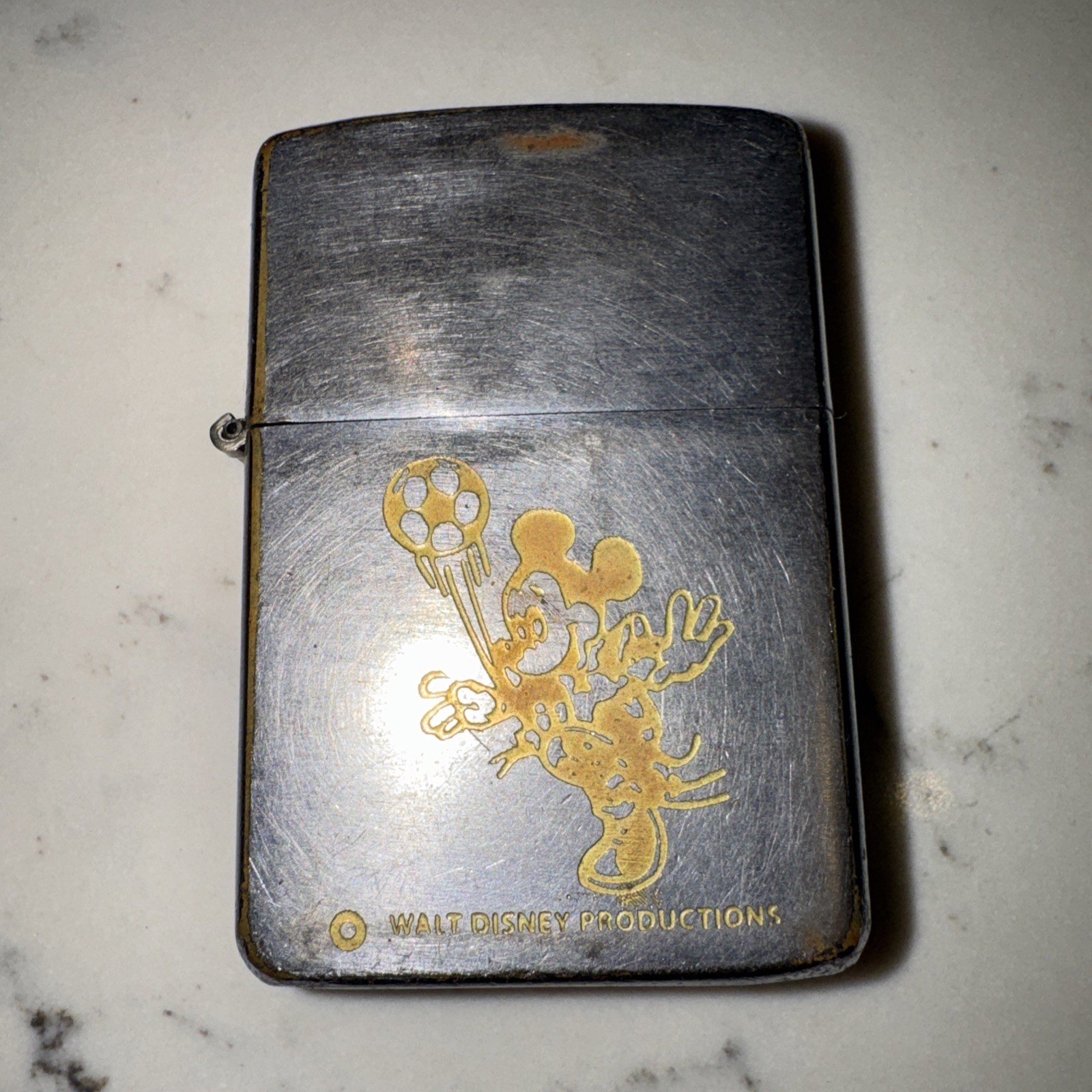 RARE USED 1962 - ORIGINAL VINTAGE Walt Disney Mickey Mouse ZIPPO