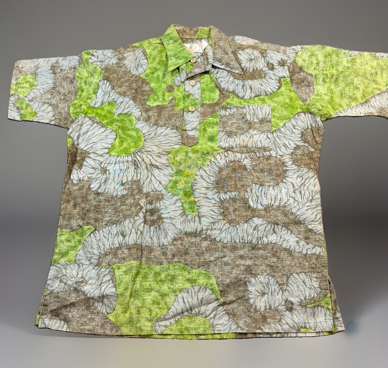 Vintage 70’s Tahitian Honolulu Hawaiian Aloha Shirt Green Floral Print Size XL