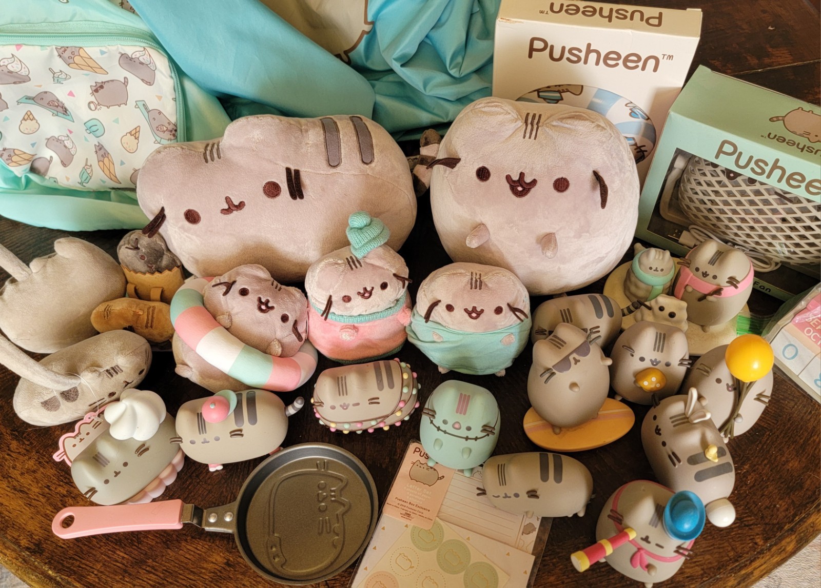 Huge Lot of Pusheen Items 25+ Pieces Plushies Figurines and MORE #1