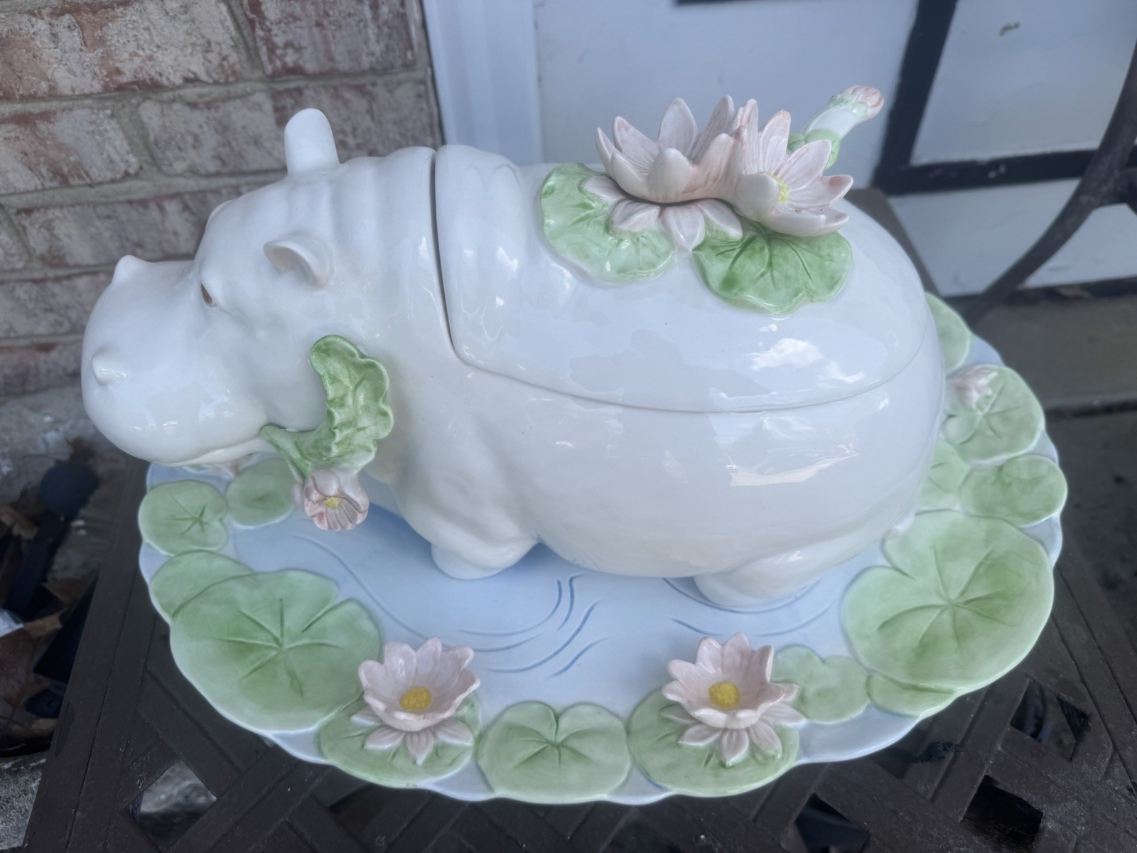 VERY RARE 1983 FITZ AND FLOYD HIPPOPOTAMUS TUREEN & UNDERPLATE NOS CONDITION