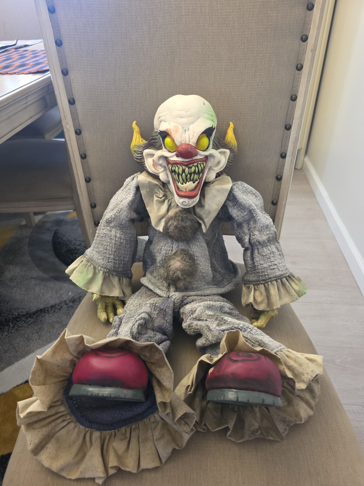 Vintage Mezco Dark Carnival Cadaver The Clown 22” Doll Spencer Gifts 2007 RARE