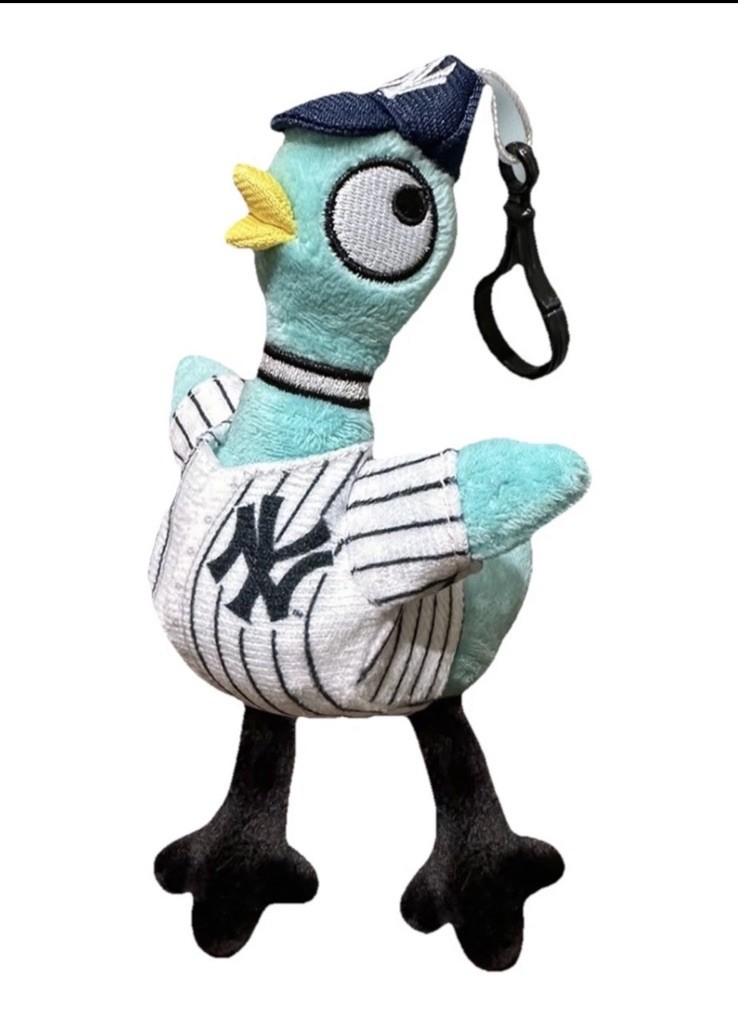 NY YANKEES MO WILLEMS PIGEON KEY CHAIN SGA PLUSH 4” 7/13/2025 MLB BASEBALL