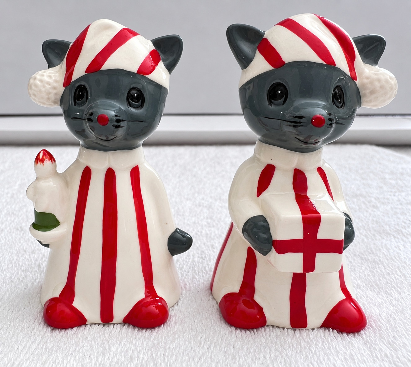Vintage INARCO Christmas Mice in Striped Pajamas Salt & Pepper Shakers 3.5\