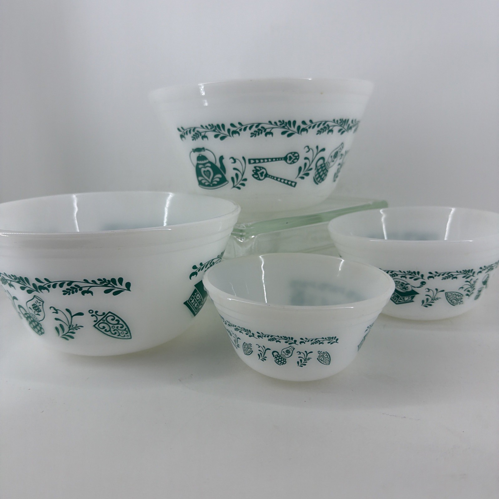 4 VTG Federal Milk Glass Bowl Set Scandinavian American Homestead Teal Exc Cond