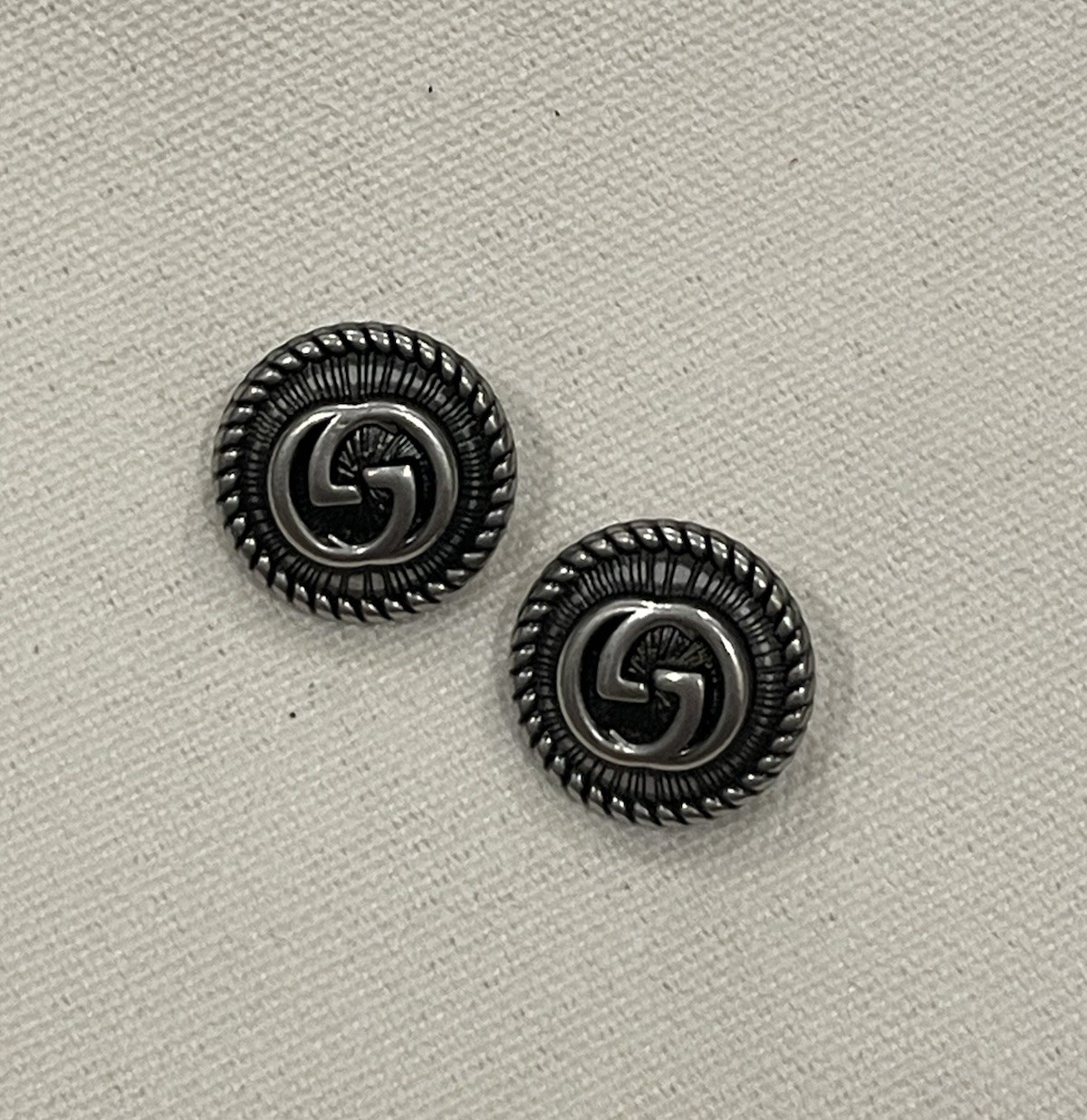 2pc of Gucci Buttons Antique Silver Tone Metal 18mm