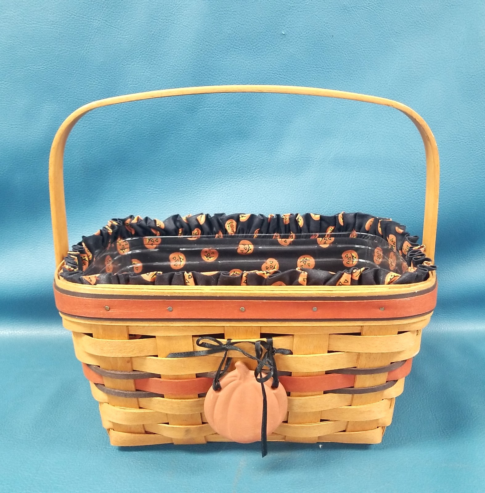 VTG 1994 Longaberger Handwoven Halloween Basket Pumpkin Fabric Liner USA