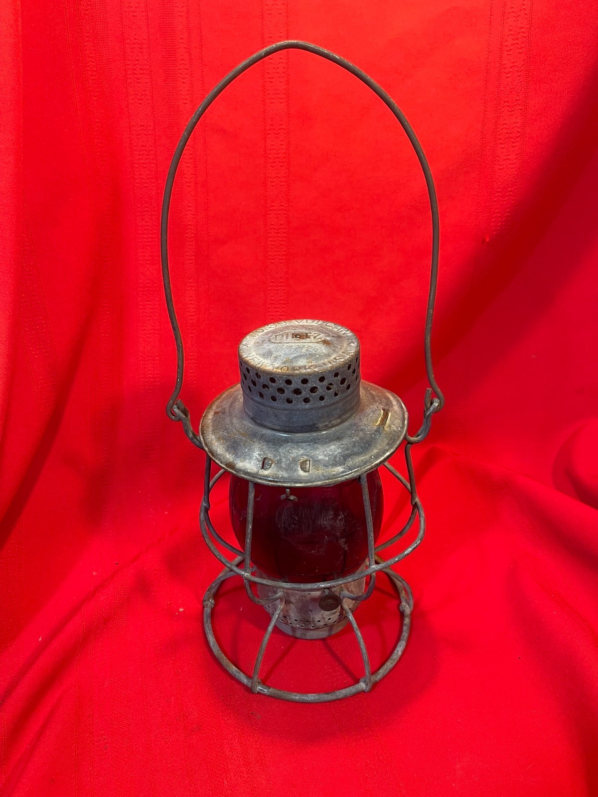 Antique Dietz No. 39 Vulcan Railroad Lantern Red Globe
