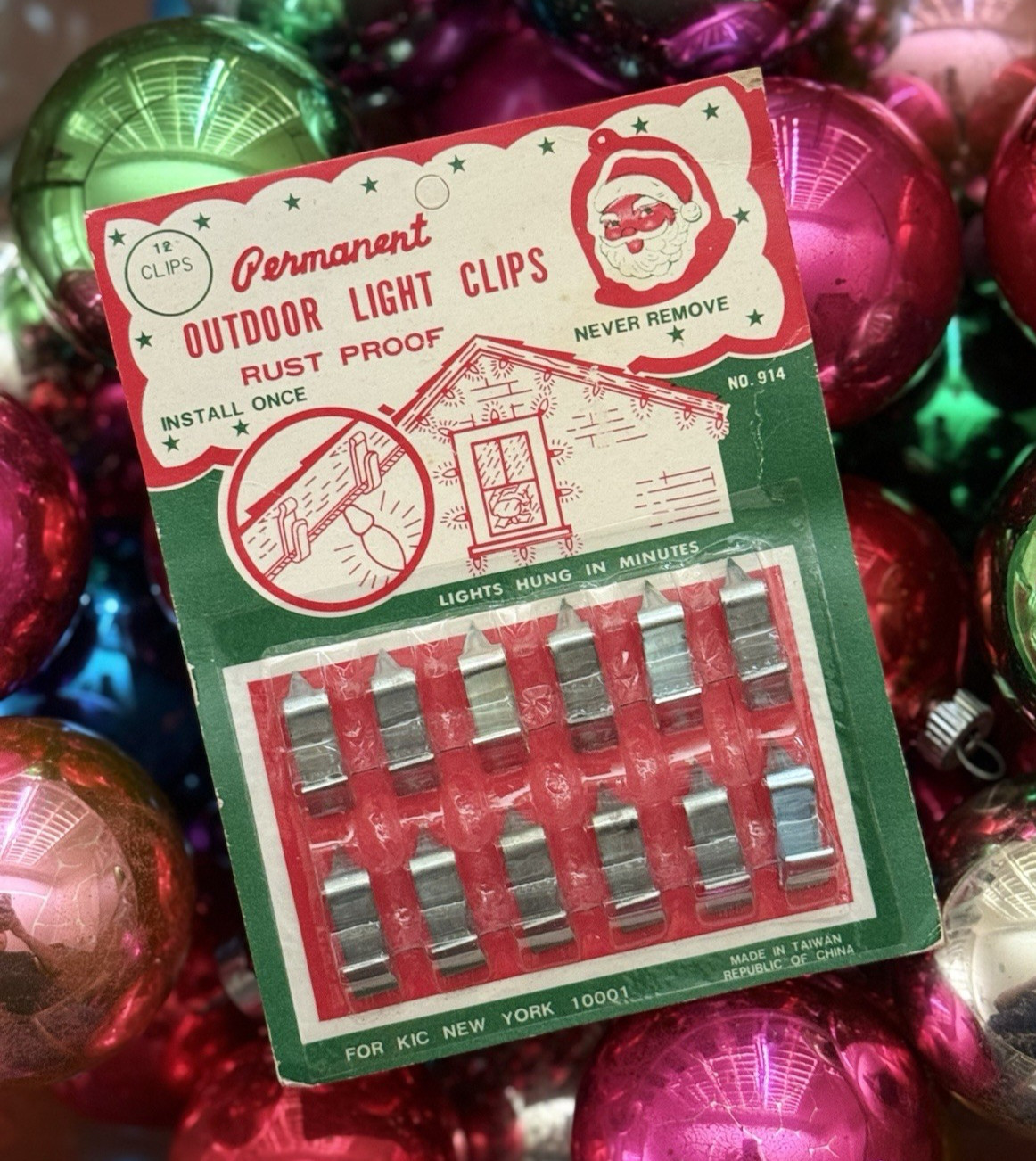 Vintage 1960s Metal Outdoor Light Clip Set - Original Packaging - New Old Stock