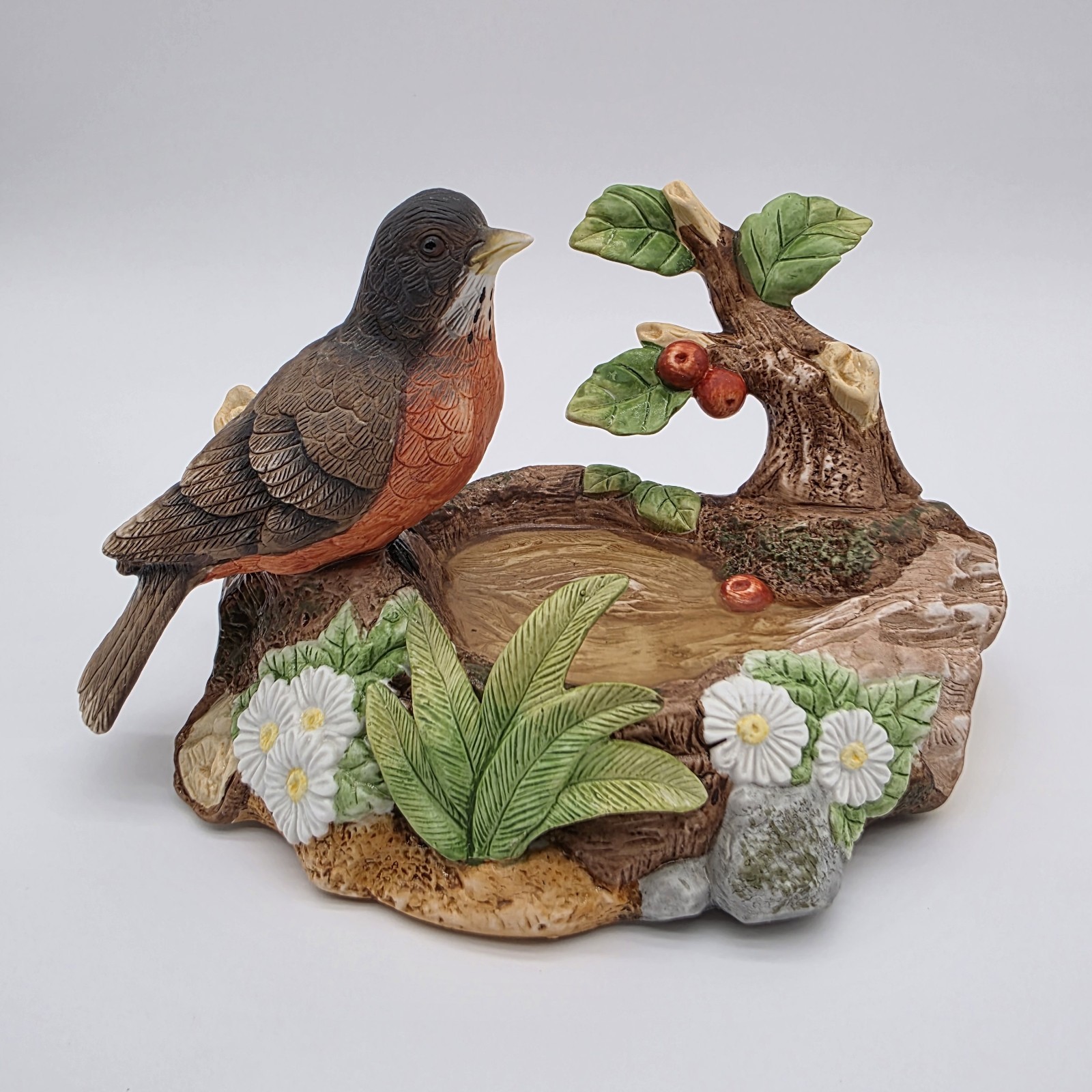 Vtg Robin By A Woodland Birdbath With Berries - Main Aisle Collection - 1990