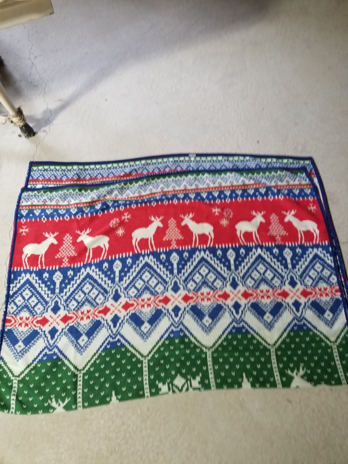 VTG San Marcos Christmas/Winter Blanket, Reindeer/Snowflakes, 