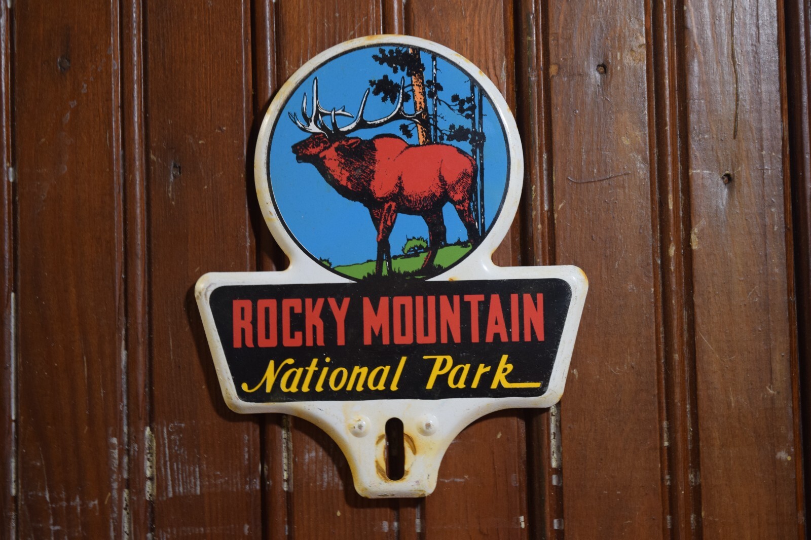 1950s ROCKY MOUNTAIN NATIONAL PARK STAMPED PAINTED METAL TOPPER SIGN ELK MOOSE