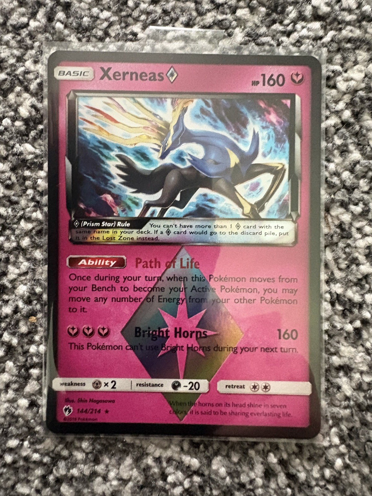 Pokemon TCG PRISM STAR Card Xerneas 144/214 Sun & Moon Lost Thunder TCG