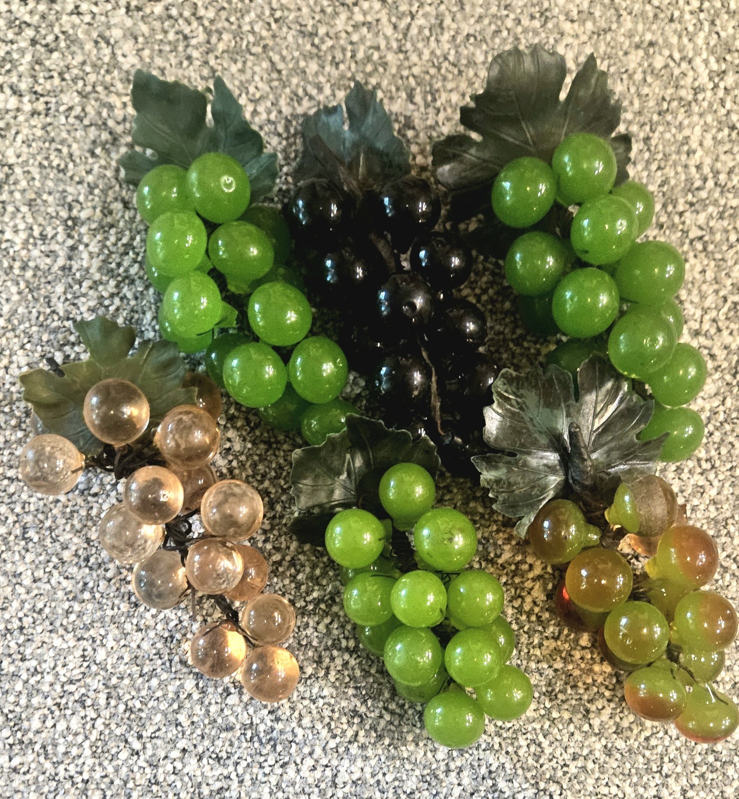 Vintage MCM LUCITE Acrylic Grape Clusters LARGE LOT 90 Grapes Green Champagne ++