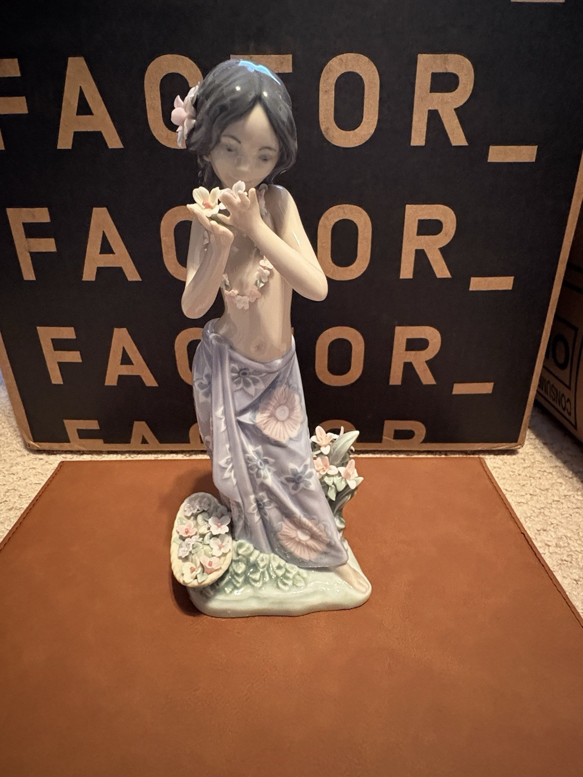 VINTAGE LLADRO AROMA OF THE ISLANDS Glossy Porcelain  #1480 9\