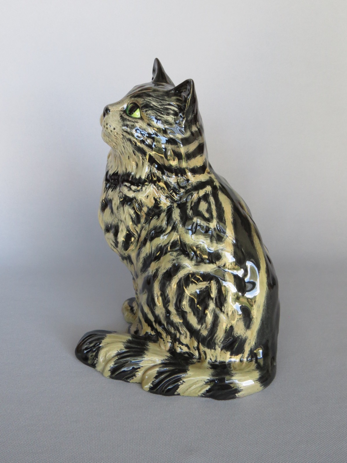 Rare Beswick England Grey Swiss Roll Cat 1867 ~ Beautiful